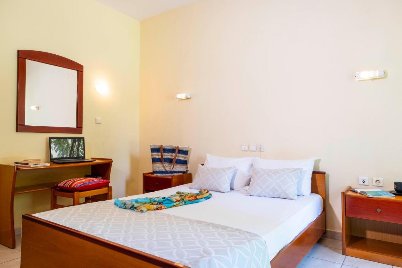 فوركا Aristides Hotel المظهر الخارجي الصورة