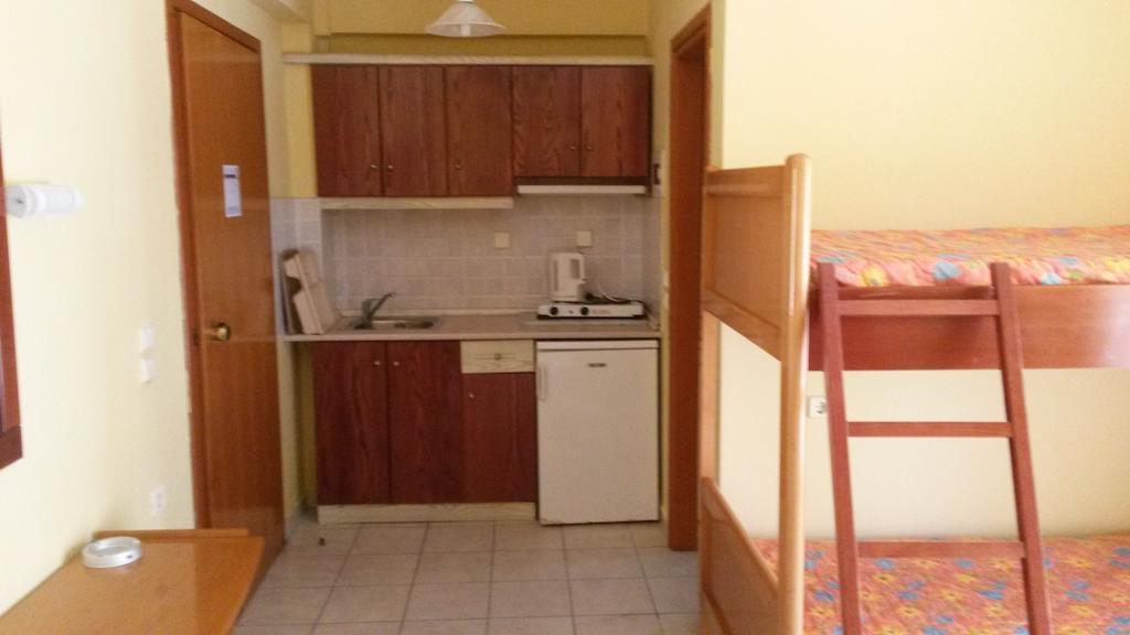 فوركا Aristides Hotel الغرفة الصورة